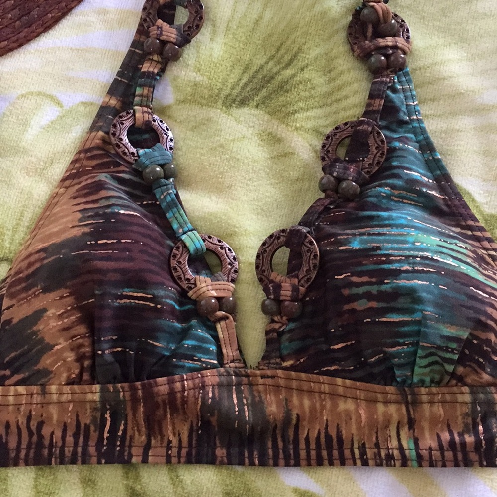 Beautiful Halter Swim Top w/ Bead and Wood…